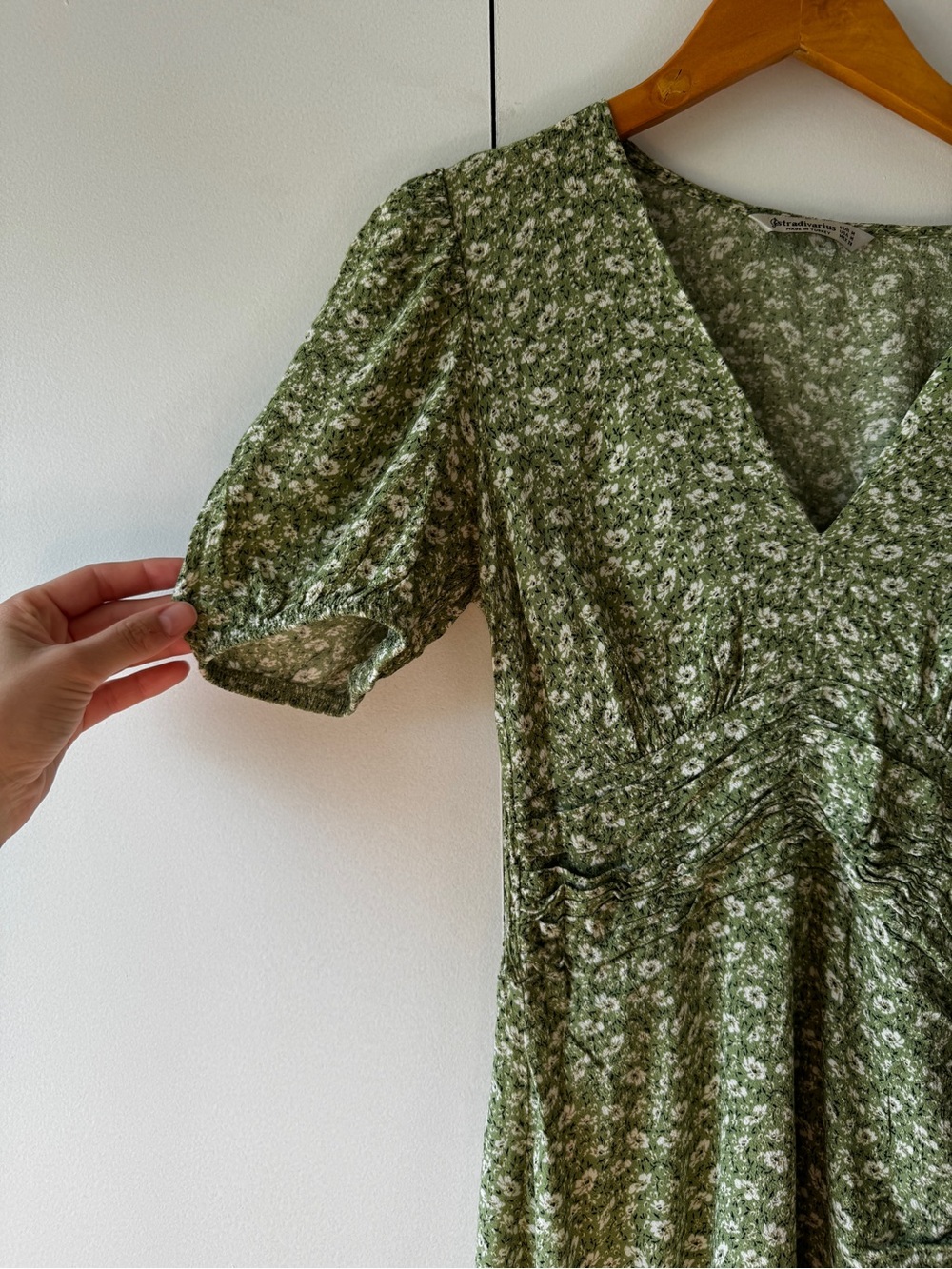Floral Summer Mini Dress - Picture 4 of 6